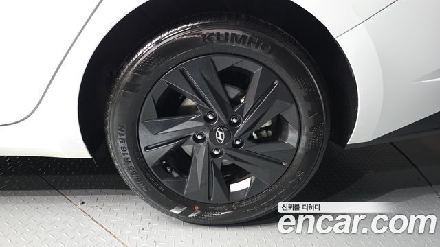 Hyundai AVANTE 2023 — photo 5