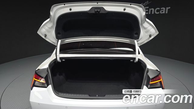 Hyundai AVANTE 2023 — photo 26