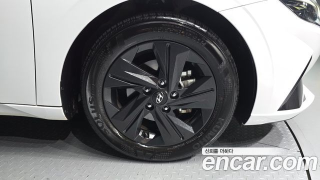 Hyundai AVANTE 2023 — photo 7