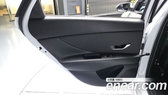 Hyundai AVANTE 2023 — photo 15