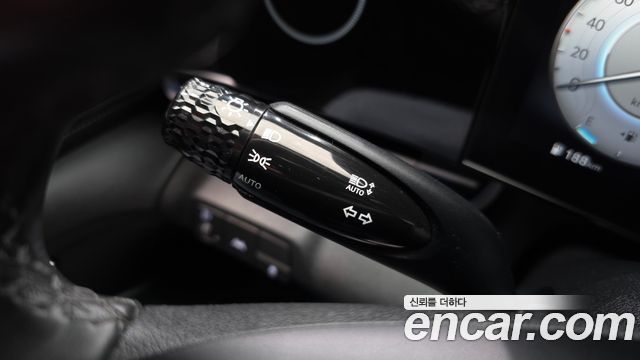 Hyundai AVANTE 2023 — photo 28