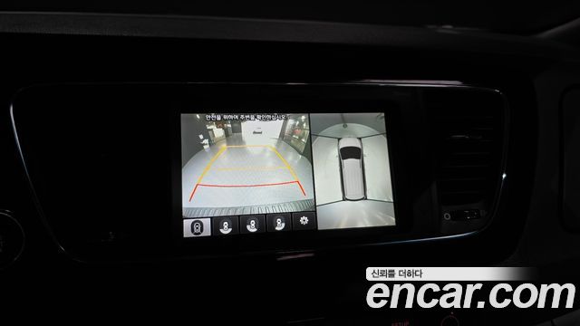Kia Canival 2018 — photo 15