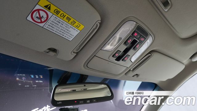 Kia Canival 2018 — photo 17
