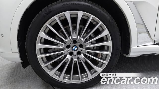 BMW X7 2022 — photo 5