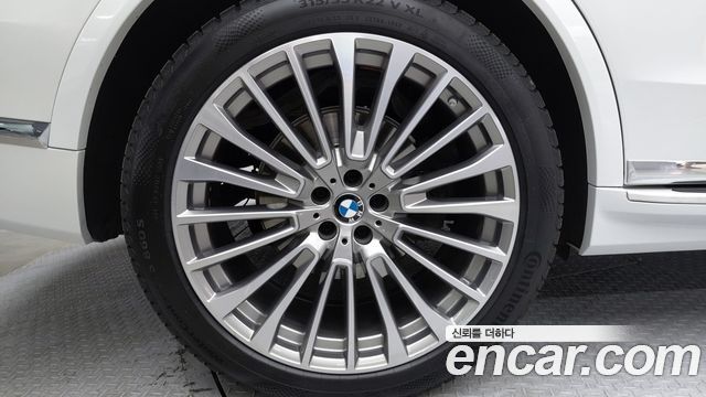 BMW X7 2022 — photo 16