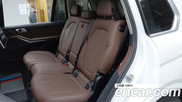 BMW X7 2022 — photo 17