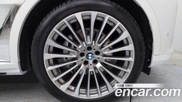BMW X7 2022 — photo 20