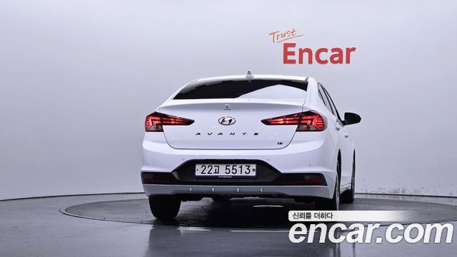 Hyundai AVANTE 2019 — photo 4
