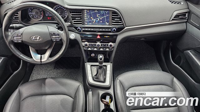 Hyundai AVANTE 2019 — photo 10