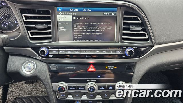 Hyundai AVANTE 2019 — photo 20