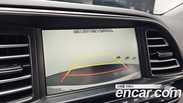 Hyundai AVANTE 2019 — photo 21