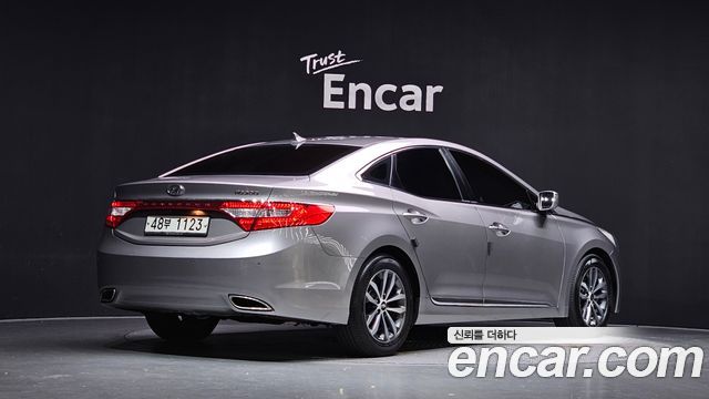 Hyundai Grandeur 2012 — photo 2