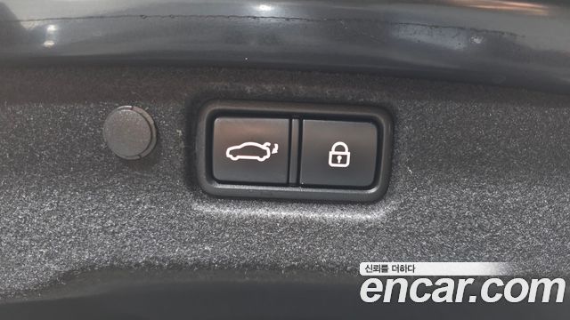 Kia K7 2020 — photo 25