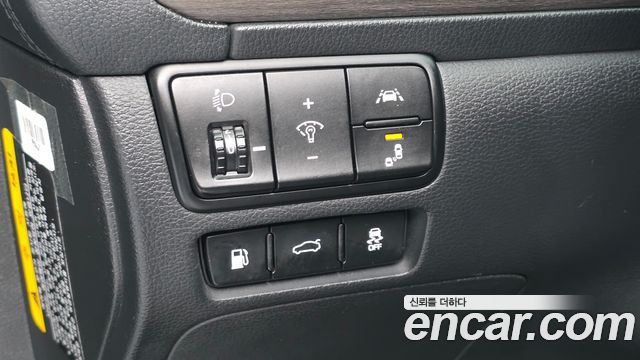Kia K7 2020 — photo 29