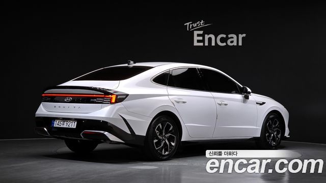 Hyundai Sonata 2025 — photo 2