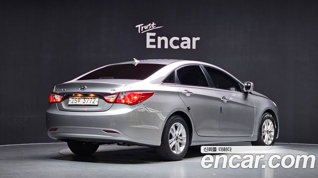 Hyundai Sonata 2012 — photo 2