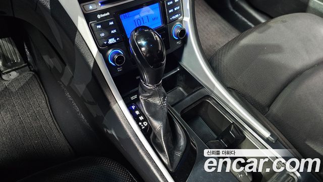 Hyundai Sonata 2012 — photo 9