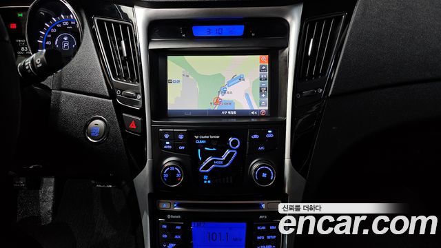 Hyundai Sonata 2012 — photo 15