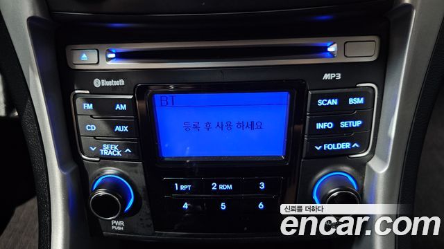 Hyundai Sonata 2012 — photo 17