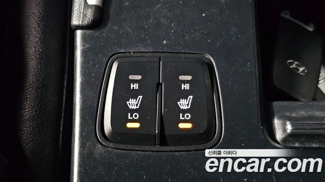 Hyundai Sonata 2012 — photo 18
