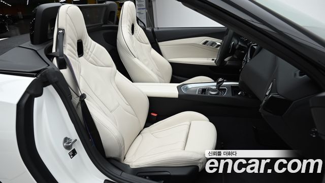BMW Z4 2025 — photo 10