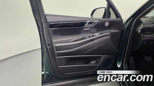 Genesis GV80 2022 — photo 14