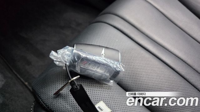Genesis GV80 2022 — photo 36