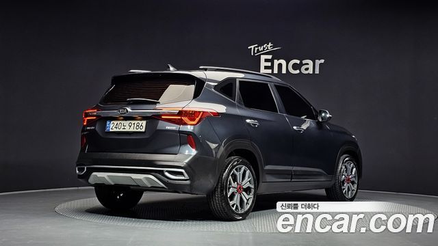 Kia Seltos 2021 — photo 2