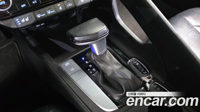 Hyundai AVANTE 2022 — photo 12