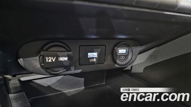 Hyundai AVANTE 2022 — photo 18