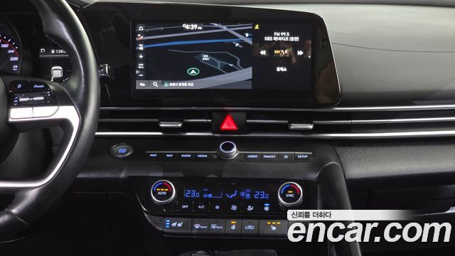 Hyundai AVANTE 2022 — photo 19