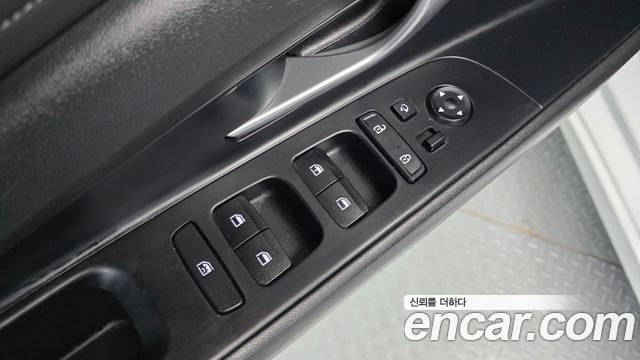 Hyundai AVANTE 2022 — photo 33
