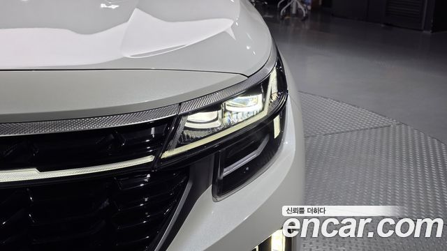 Kia Seltos 2023 — photo 8