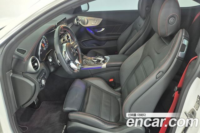 Mercedes-Benz C-Class 2023 — photo 14