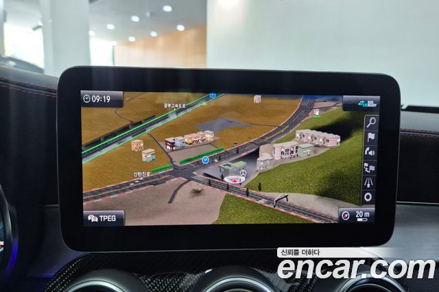 Mercedes-Benz C-Class 2023 — photo 16