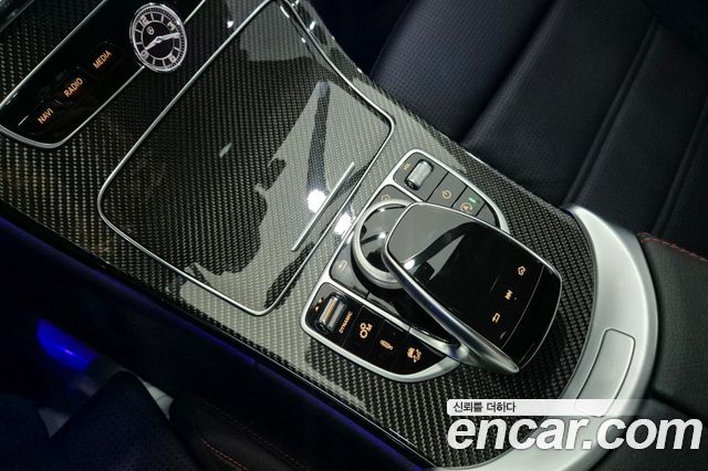 Mercedes-Benz C-Class 2023 — photo 20