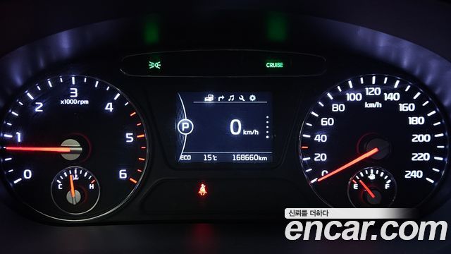 Kia Sorento 2017 — photo 8