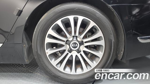 Kia K9 2013 — photo 7