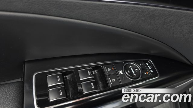 Kia K9 2013 — photo 28