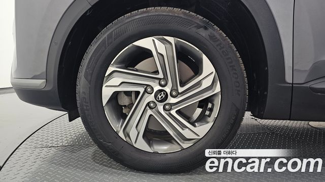 Hyundai Santafe 2023 — photo 5