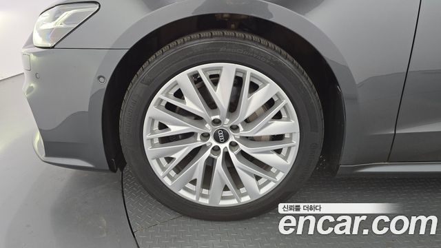 Audi A7 2021 — photo 5