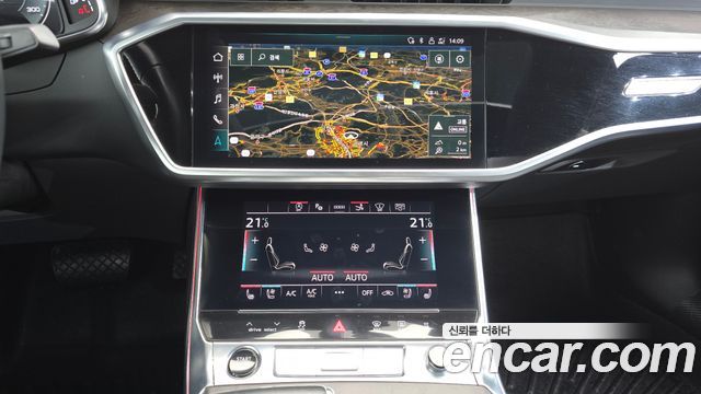 Audi A7 2021 — photo 18