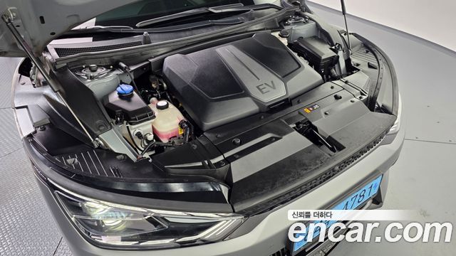 Kia EV6 2023 — photo 6