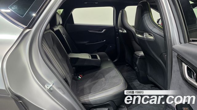 Kia EV6 2023 — photo 18