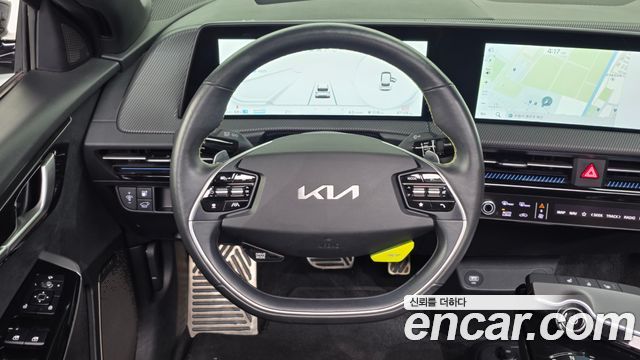 Kia EV6 2023 — photo 19