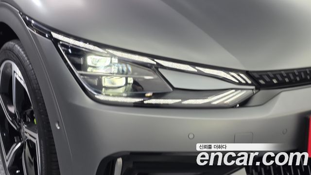 Kia EV6 2023 — photo 8
