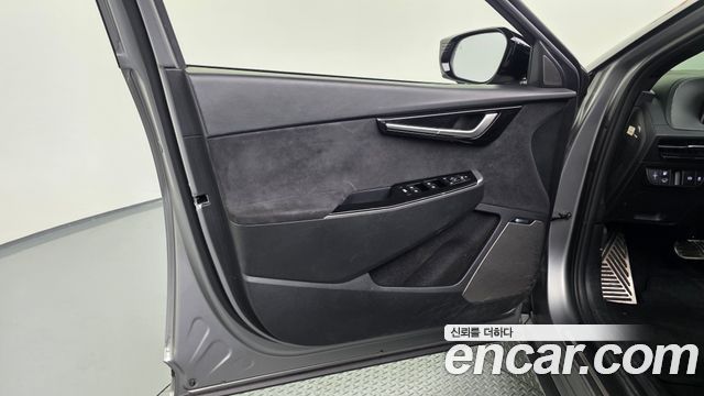 Kia EV6 2023 — photo 14
