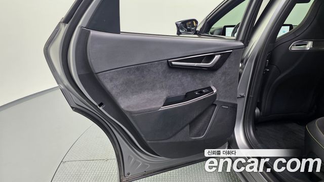 Kia EV6 2023 — photo 15