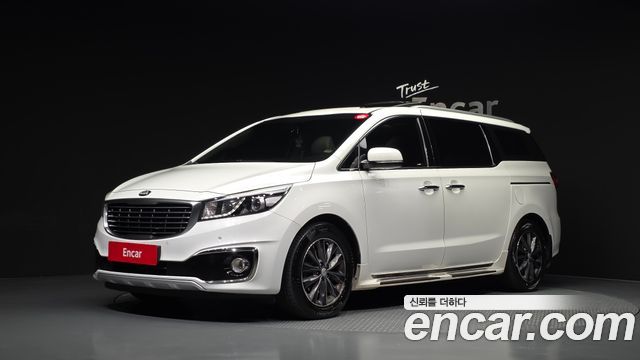 Kia Canival 2016 — photo 1