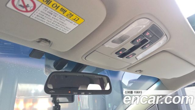 Kia Canival 2016 — photo 16